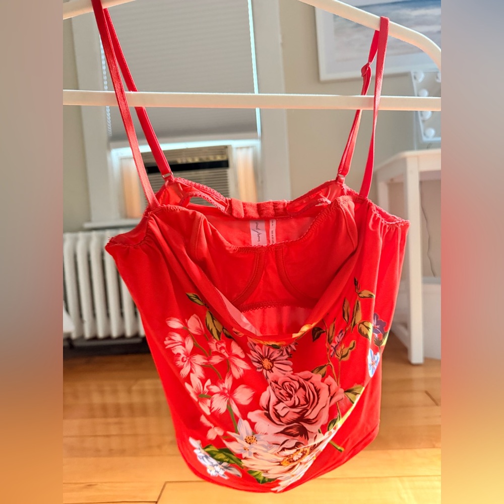 Orange flower tank